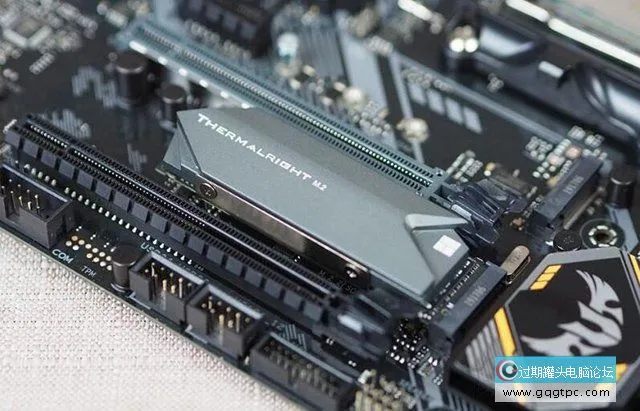 b550和x570区别是什么？哪个好？主板B550和X570差距对比知识